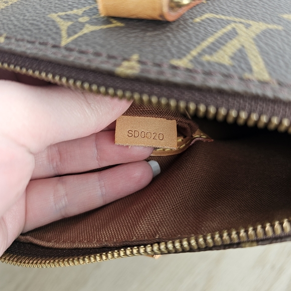 SOLD 🔥🔥Authentic Louis Vuitton Alma PM - Picture 17 of 17